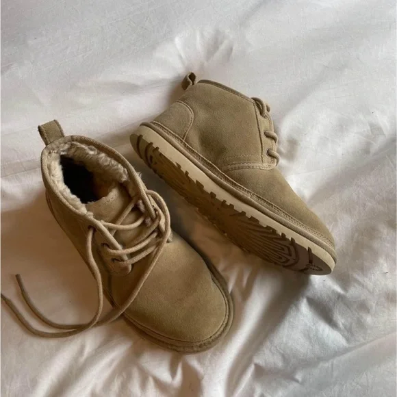 ugg boots barely worn 1 once or twice Uggs boots worn 1 time and didn main image 3